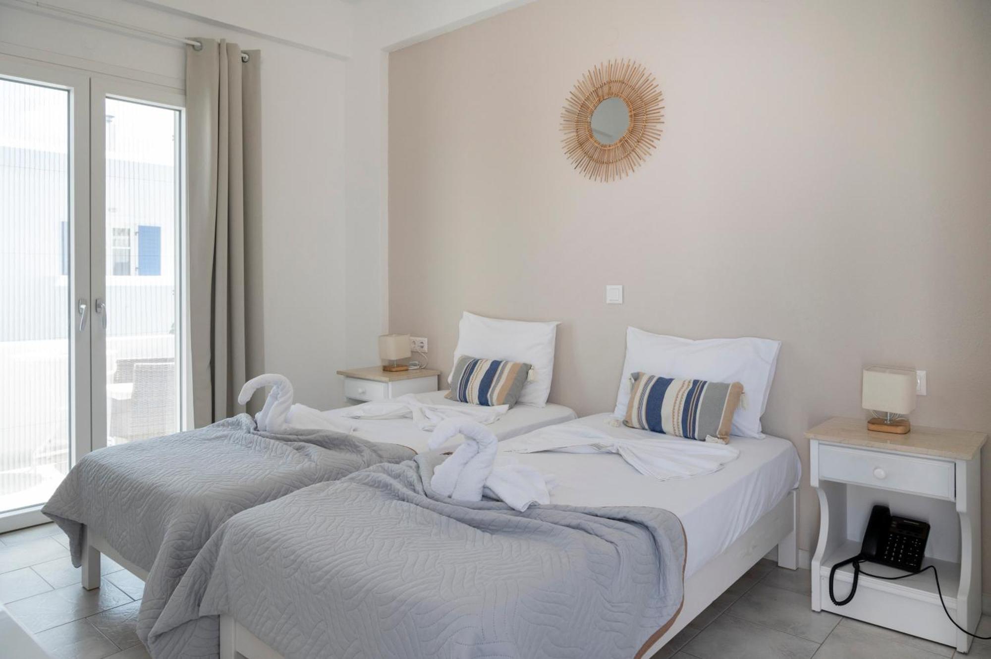 Ayeri Hotel Páros Extérieur photo